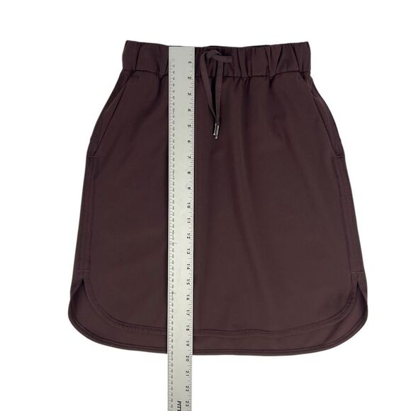 Lululemon On The Fly Skirt 21” Brown Satin Drawstring Waist Size 4 - Picture 6 of 8